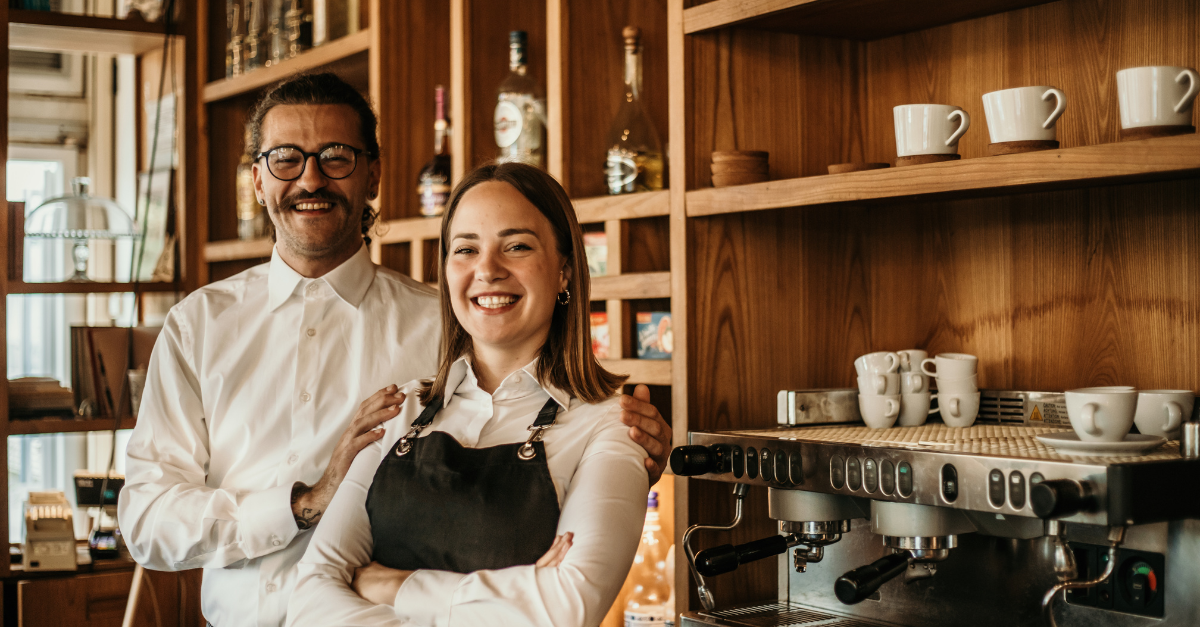 El auge de las cafeterías pequeñas y con propósito: menos metros, más experiencia